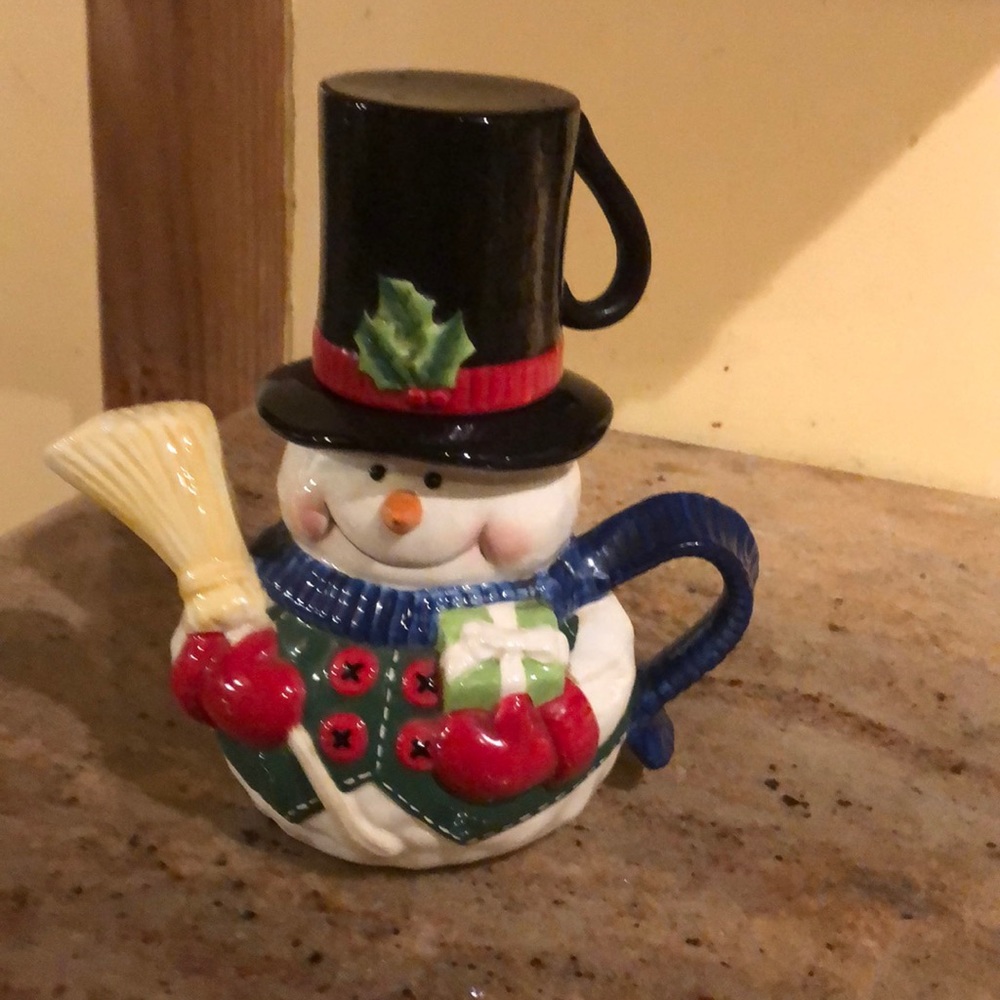 Snowman Teapot with mug